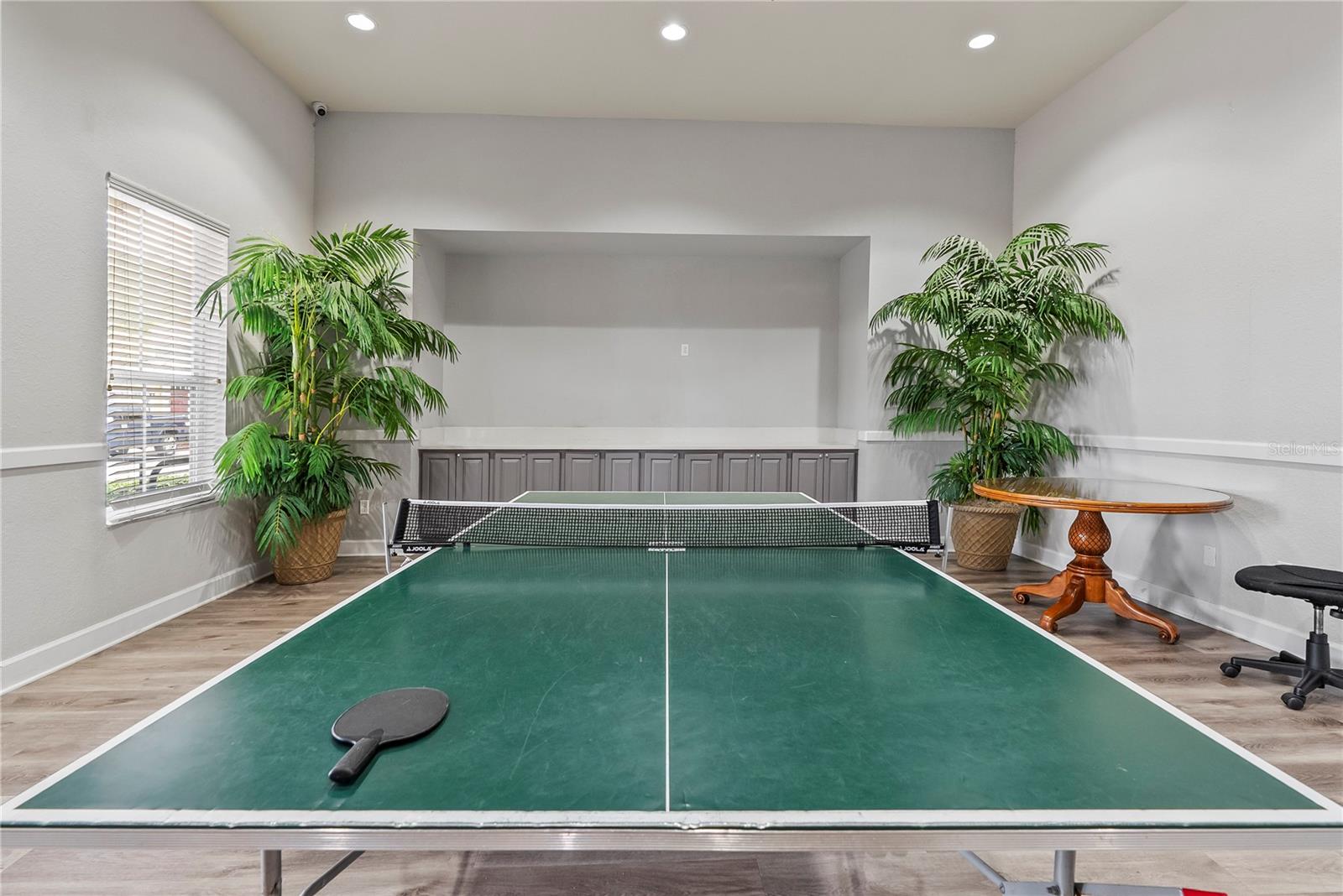 VILLAS AT SEVEN DWARFS LANE CONDO - Residential