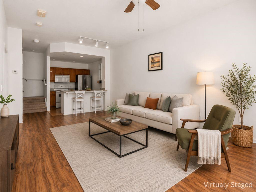 VILLAS AT SEVEN DWARFS LANE CONDO - Residential
