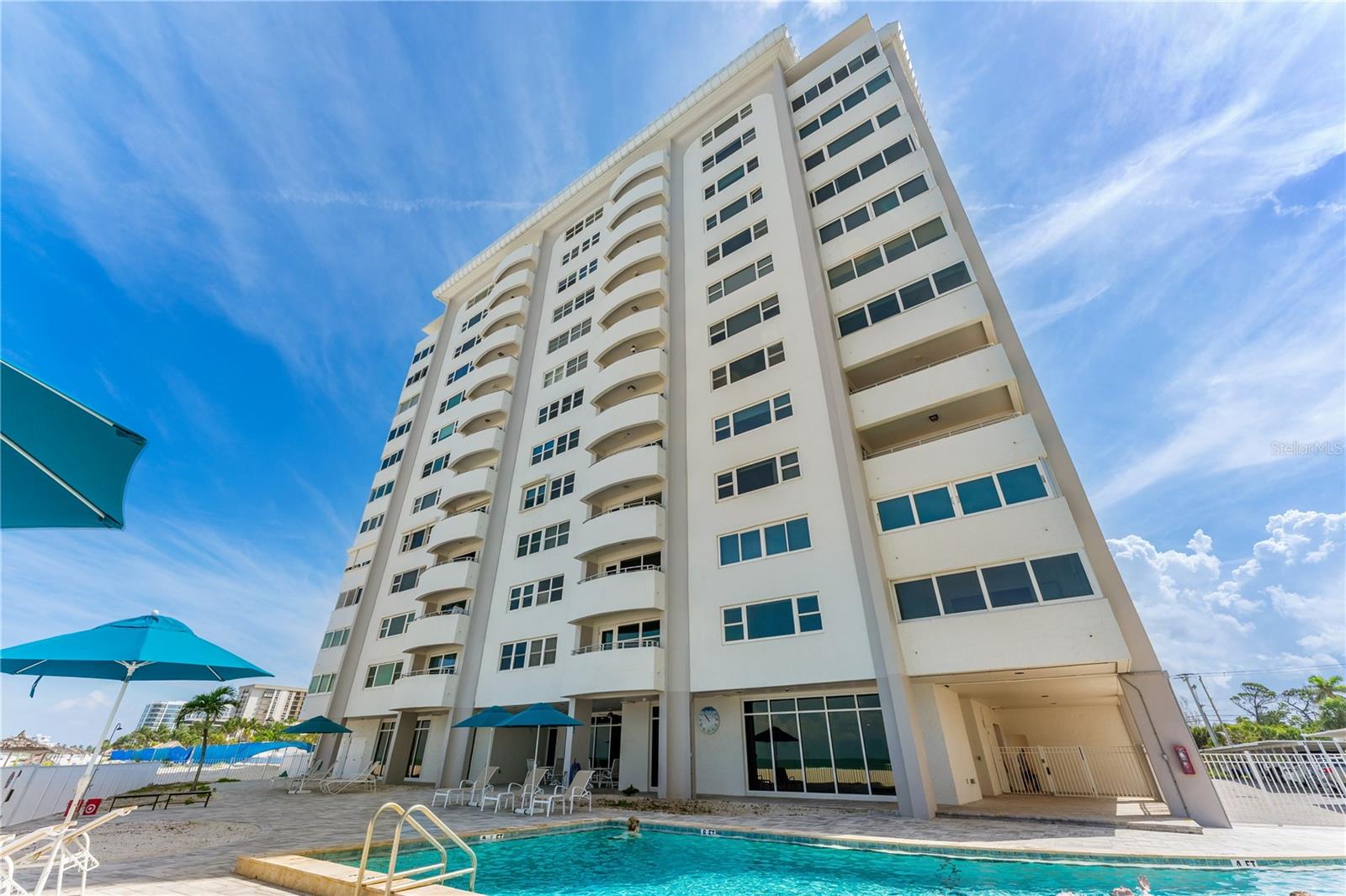 LIDO REGENCY - Residential