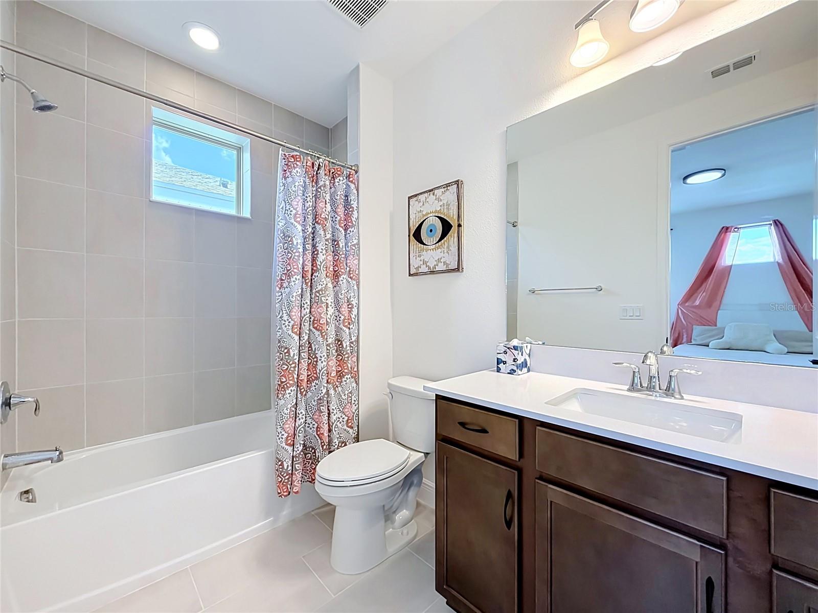 TWIN LAKES PH 8 - Residential Lease