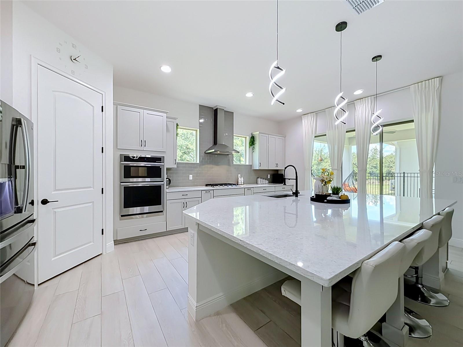 TWIN LAKES PH 8 - Residential Lease