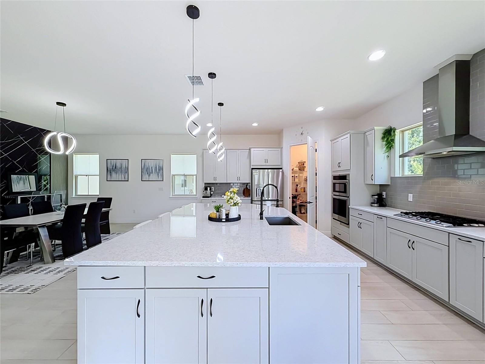 TWIN LAKES PH 8 - Residential Lease
