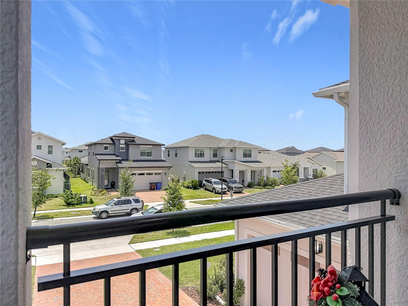 TWIN LAKES PH 8 - Residential Lease