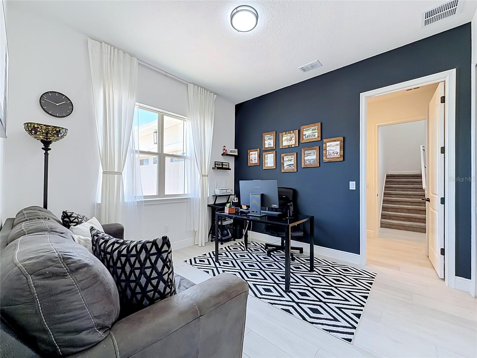 TWIN LAKES PH 8 - Residential Lease