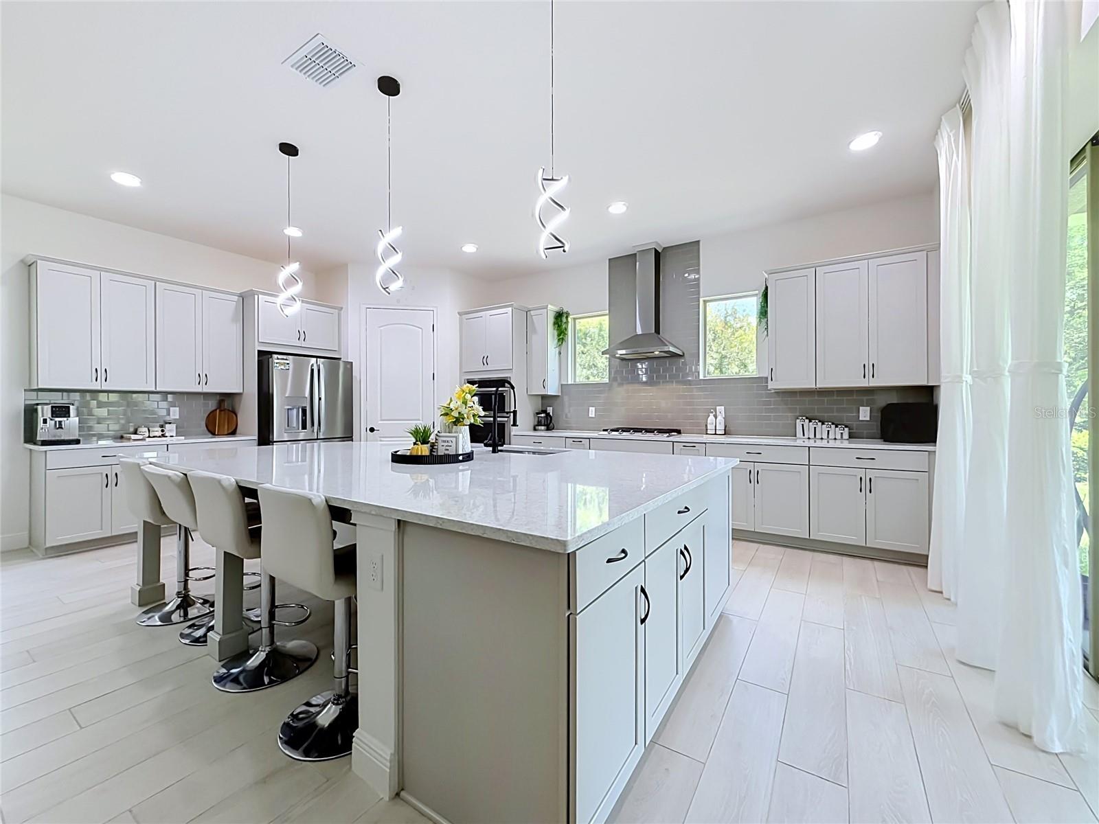 TWIN LAKES PH 8 - Residential Lease