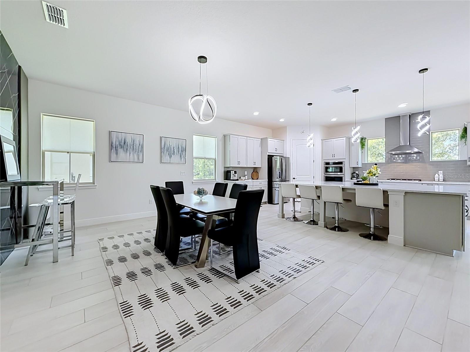 TWIN LAKES PH 8 - Residential Lease