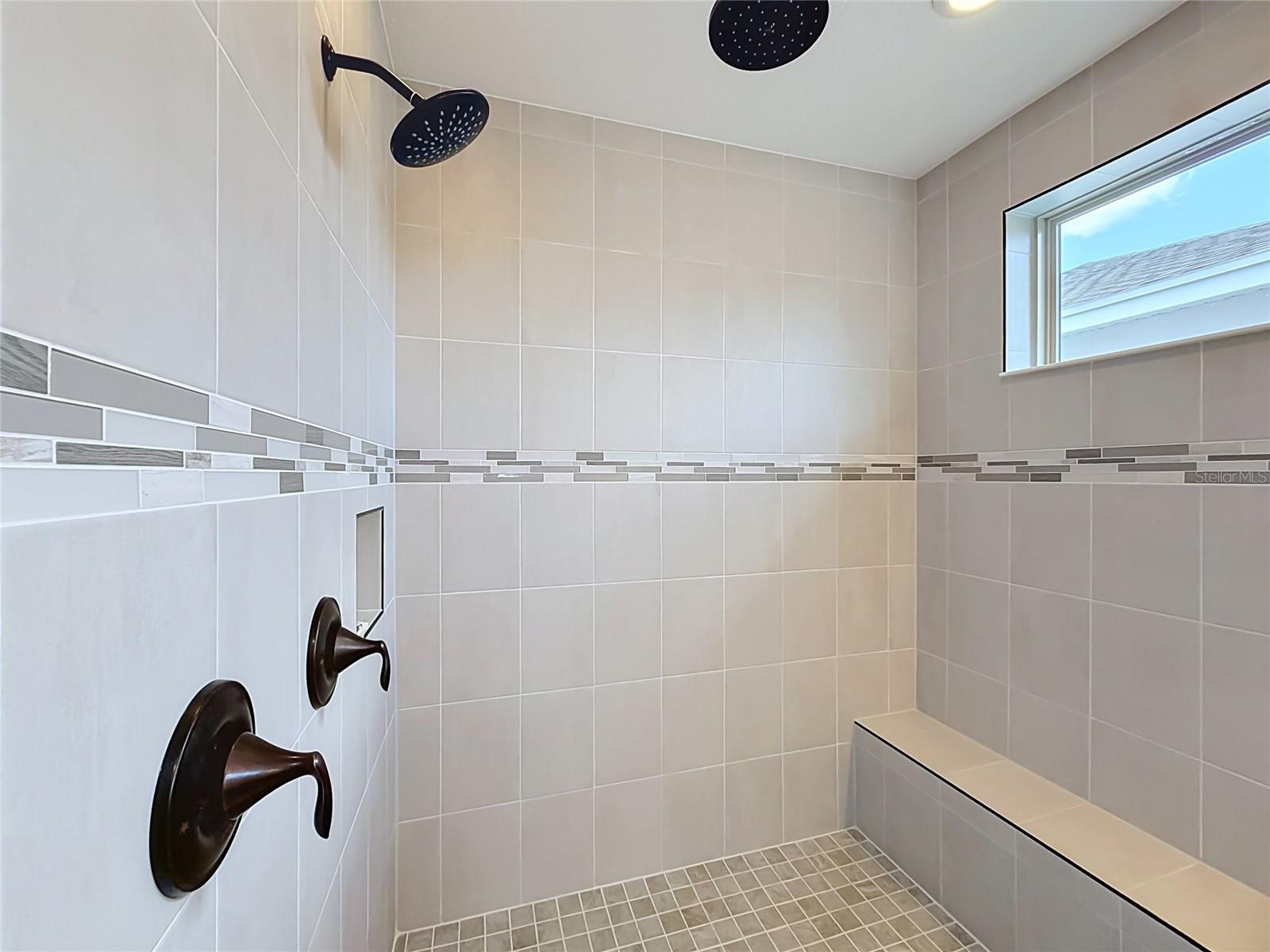 TWIN LAKES PH 8 - Residential Lease