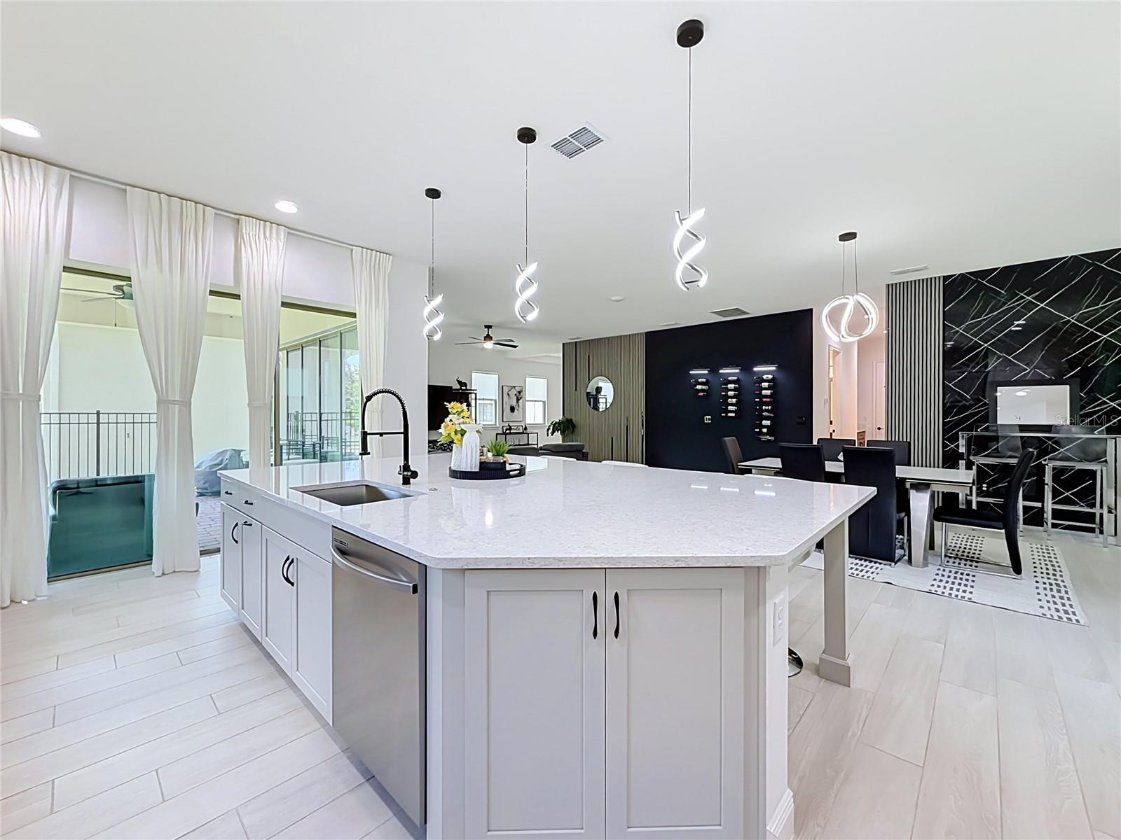 TWIN LAKES PH 8 - Residential Lease