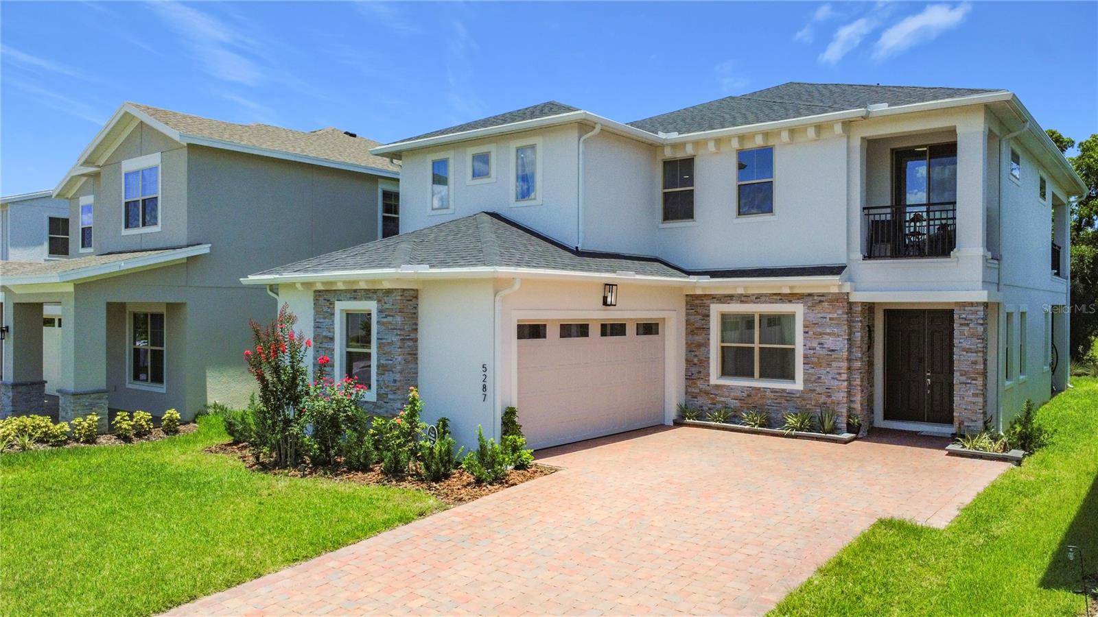 TWIN LAKES PH 8 - Residential Lease