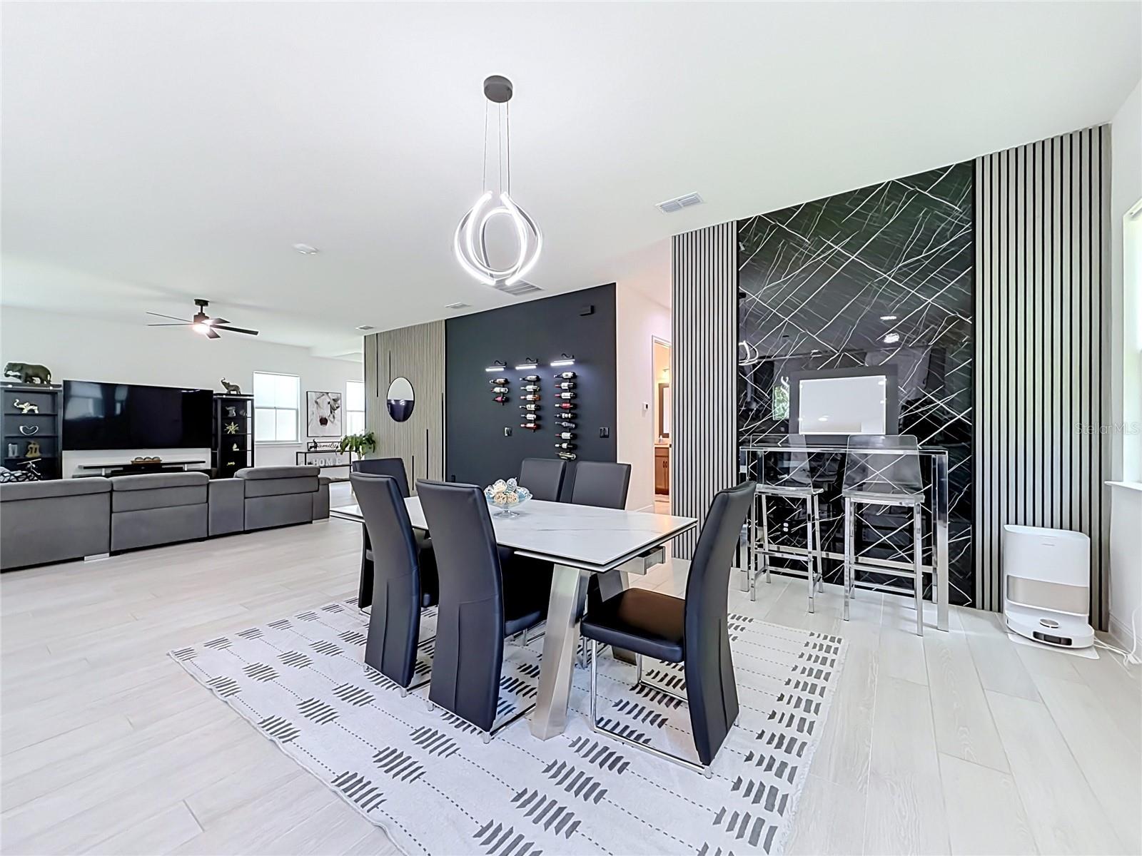 TWIN LAKES PH 8 - Residential Lease
