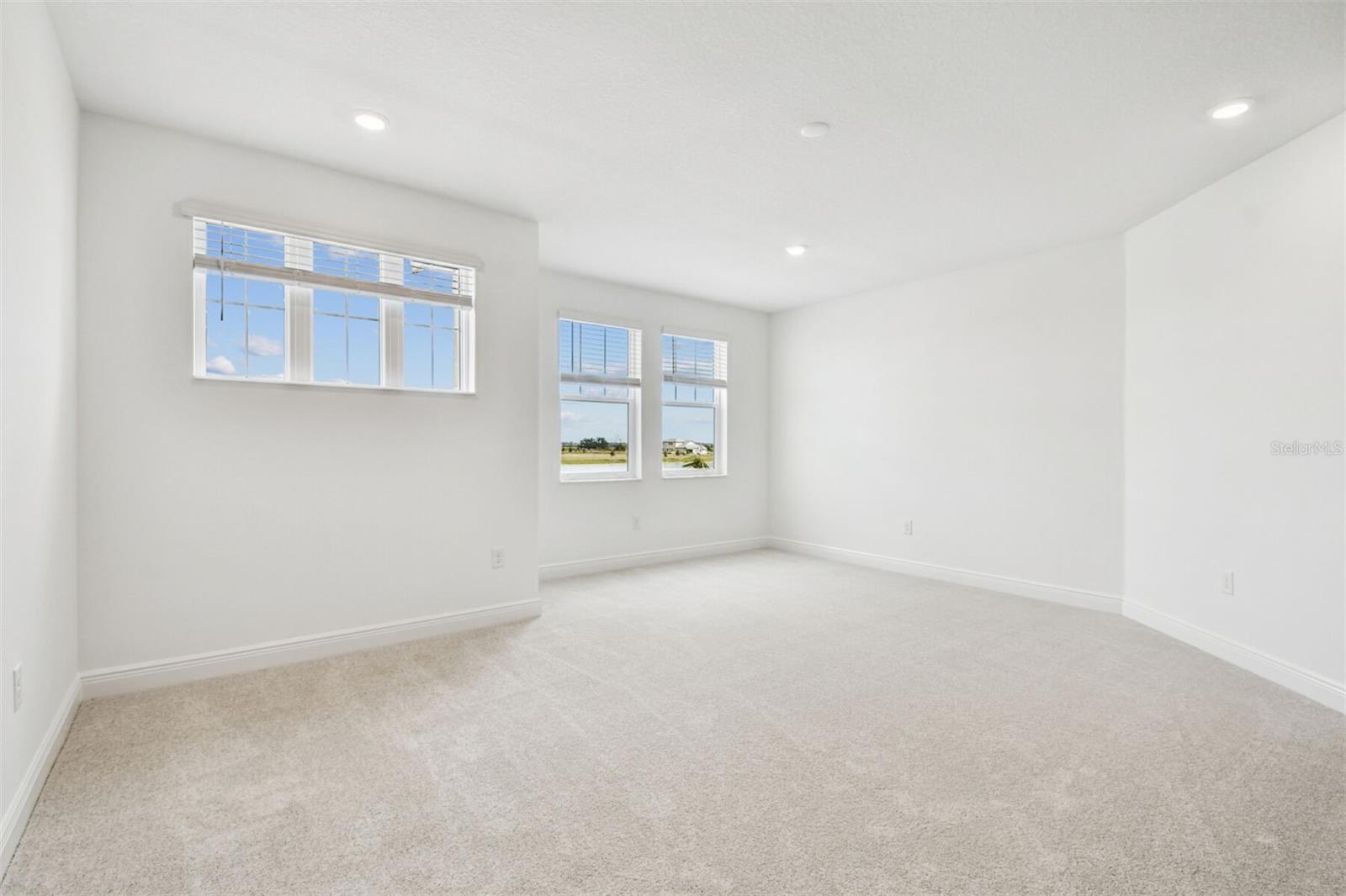 HAWKSTONE - Residential