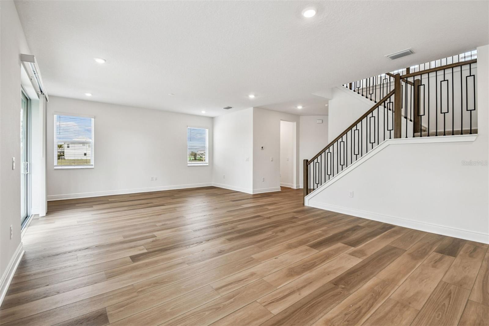 HAWKSTONE - Residential