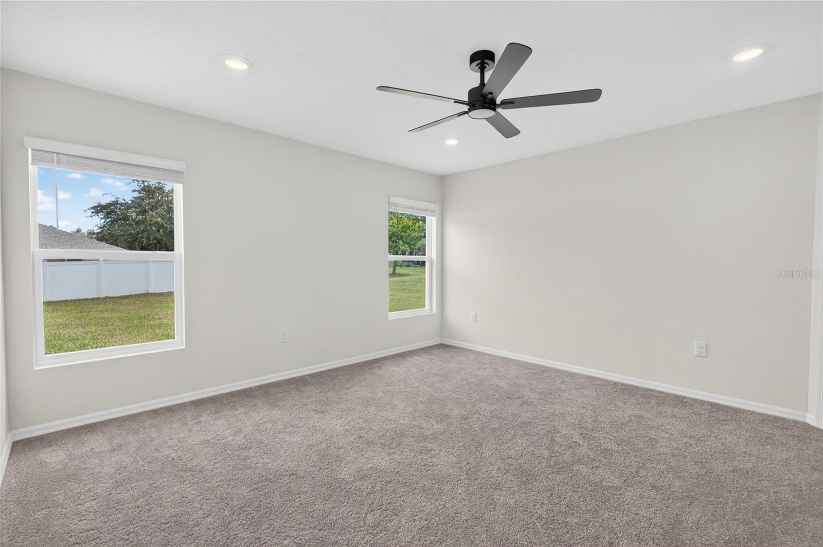 MARION OAKS UNIT 4 - Residential Lease