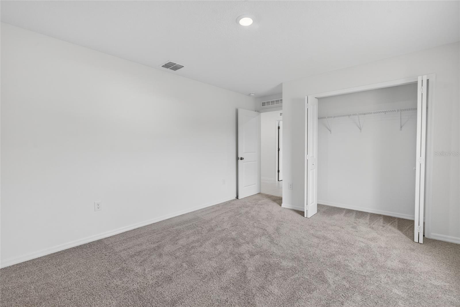 MARION OAKS UNIT 4 - Residential Lease