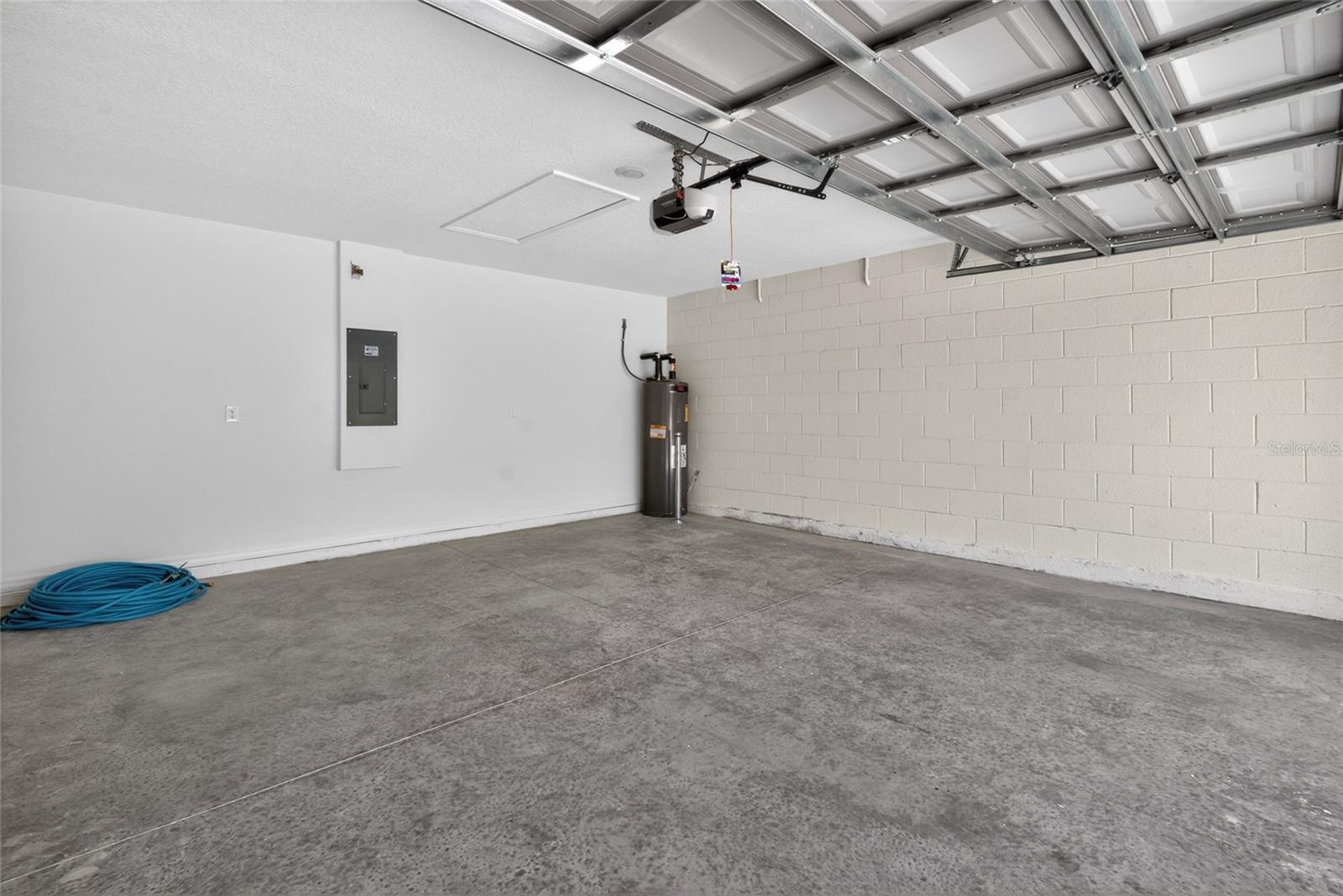 MARION OAKS UNIT 4 - Residential Lease