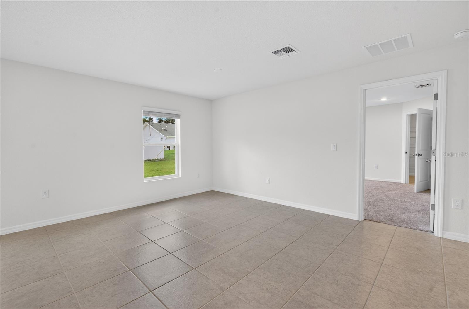 MARION OAKS UNIT 4 - Residential Lease