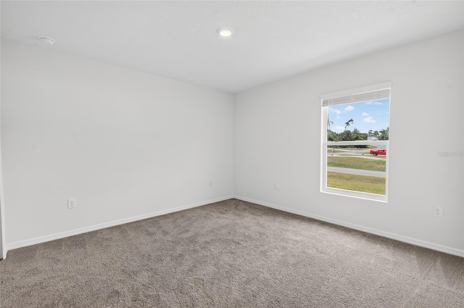 MARION OAKS UNIT 4 - Residential Lease