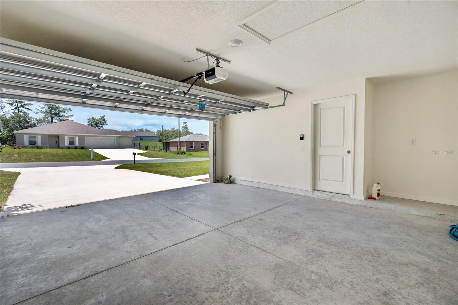 MARION OAKS UNIT 4 - Residential Lease