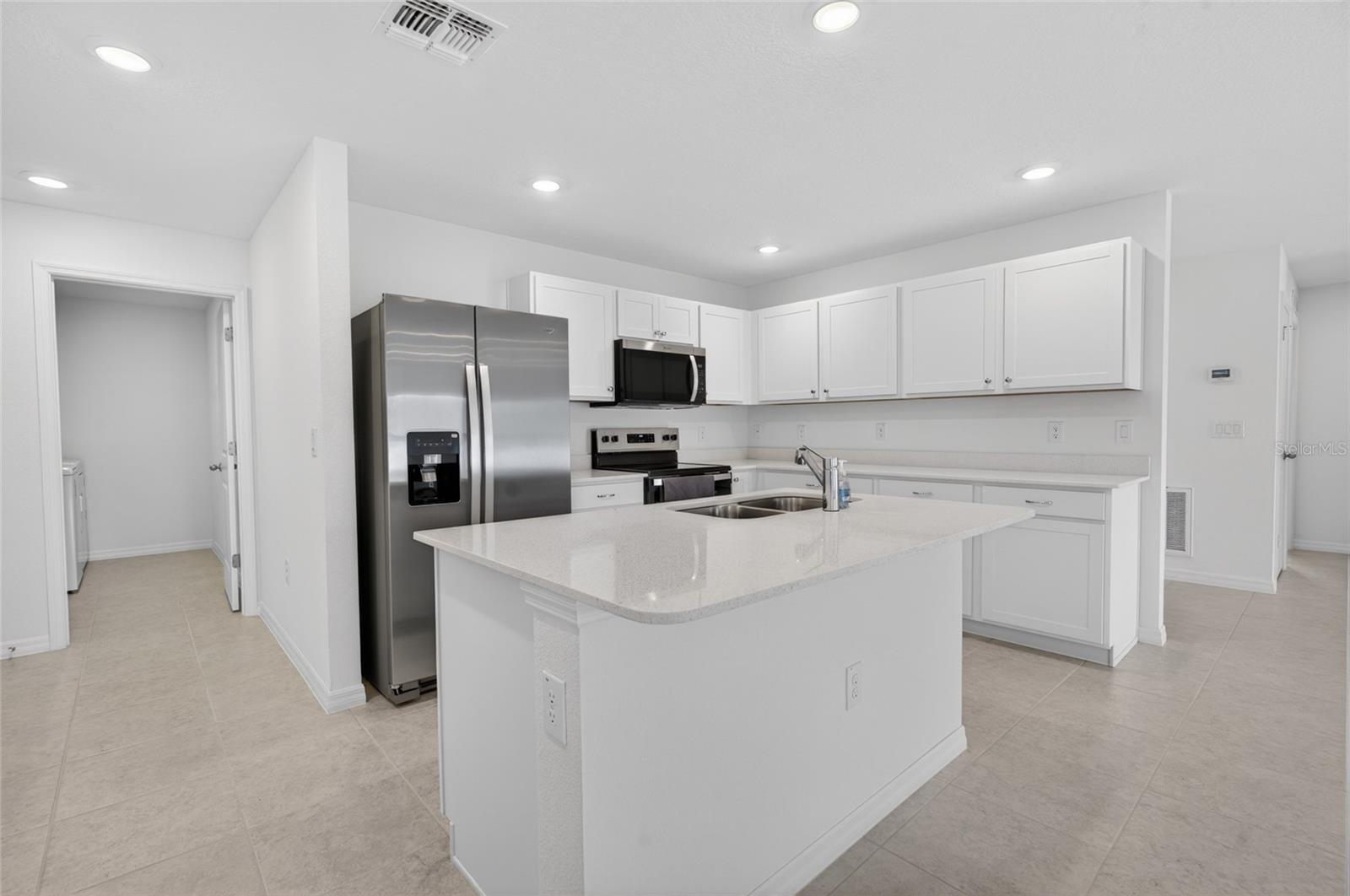 MARION OAKS UNIT 4 - Residential Lease