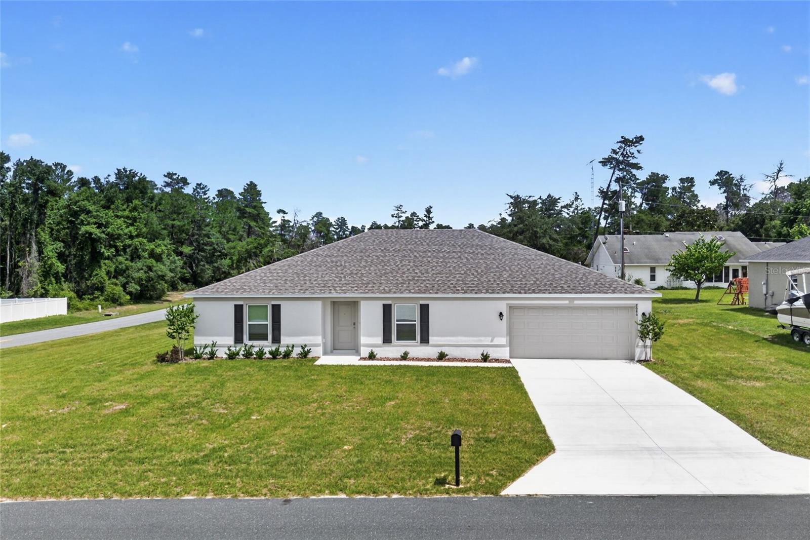 MARION OAKS UNIT 4 - Residential Lease