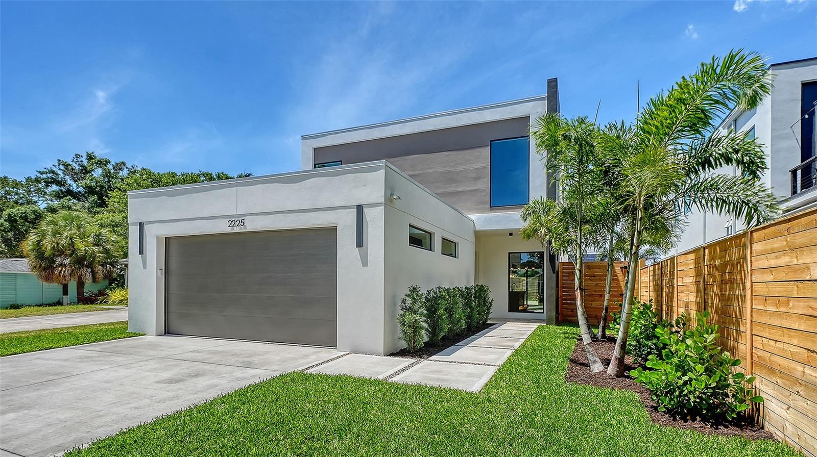 TAMIAMI TERRACE - Residential
