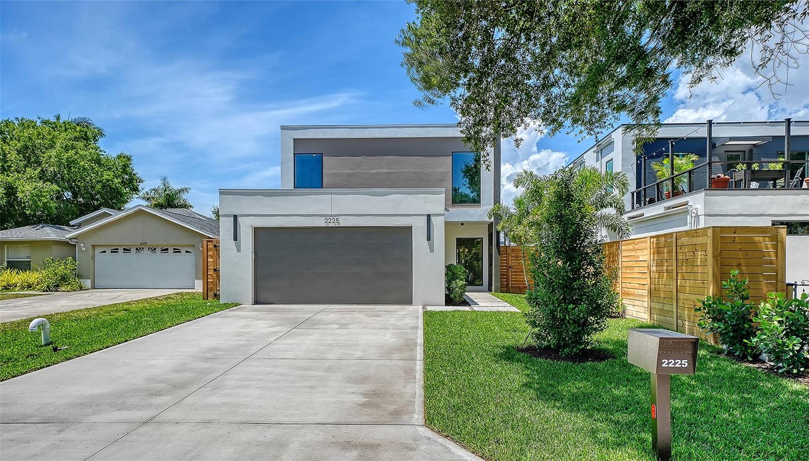 TAMIAMI TERRACE - Residential