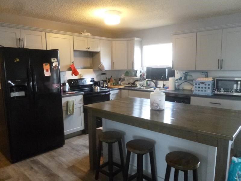 SUN RAY HOMES - Residential