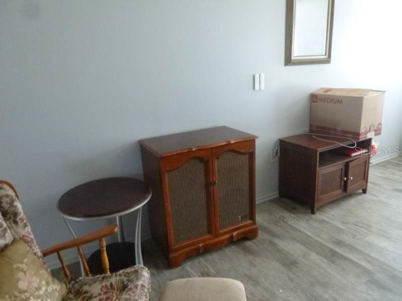 SUN RAY HOMES - Residential