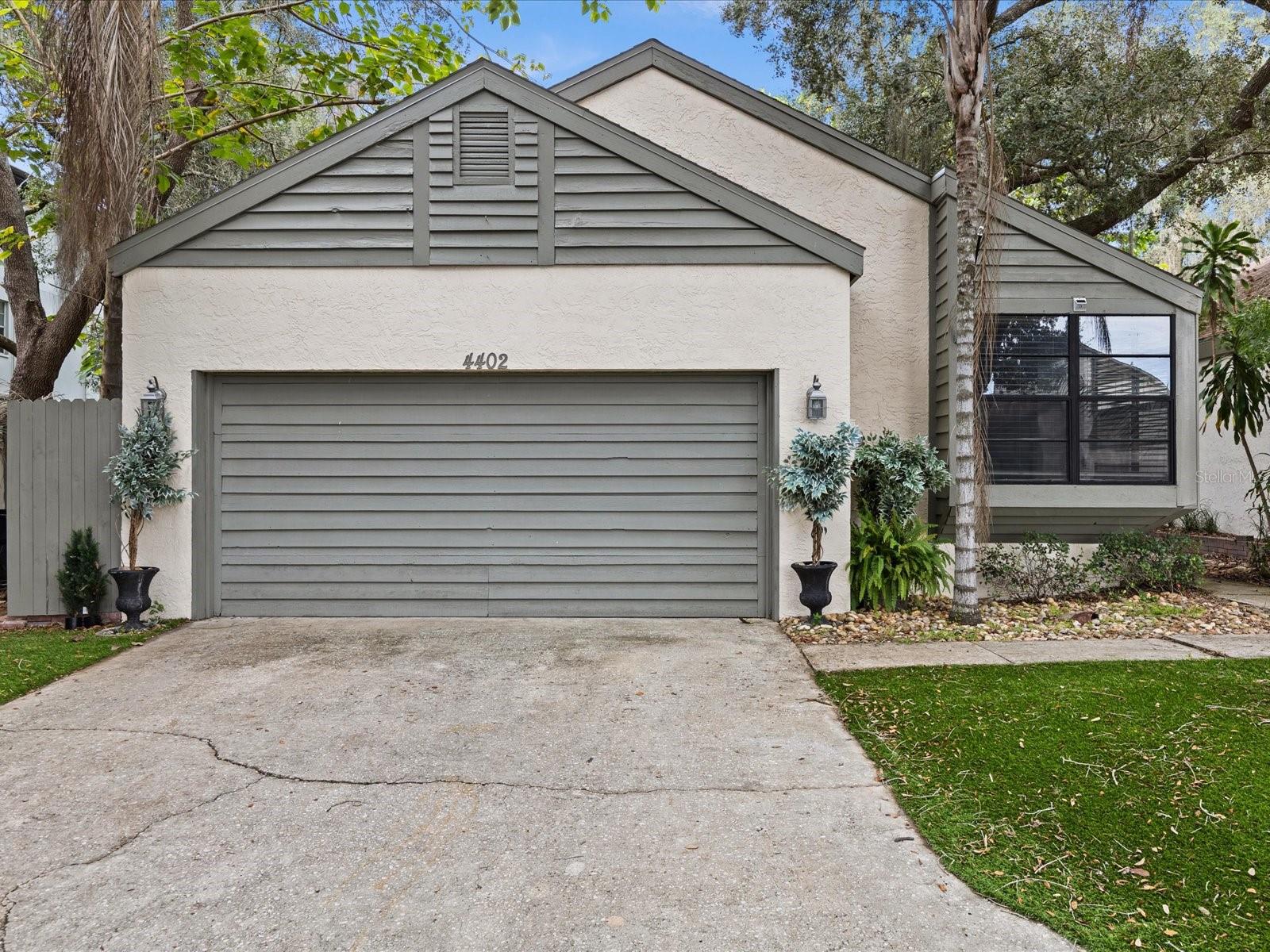 FOR RENT!  A highly desirable community that comes with a community pool and club house! This property is located on a quiet dead end street. Quick access to University of South Florida, shopping, restaurants, Florida Hospitals and the USF golf course! This 3 bedroom, 2 bath, 2 car garage home is well maintained and upgraded. Washer and Dryer included with unit!
Scheduling your showing today!