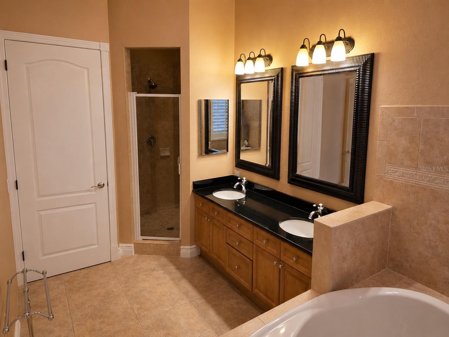 ASBURY PARK VILLAS & TOWNHOU - Residential