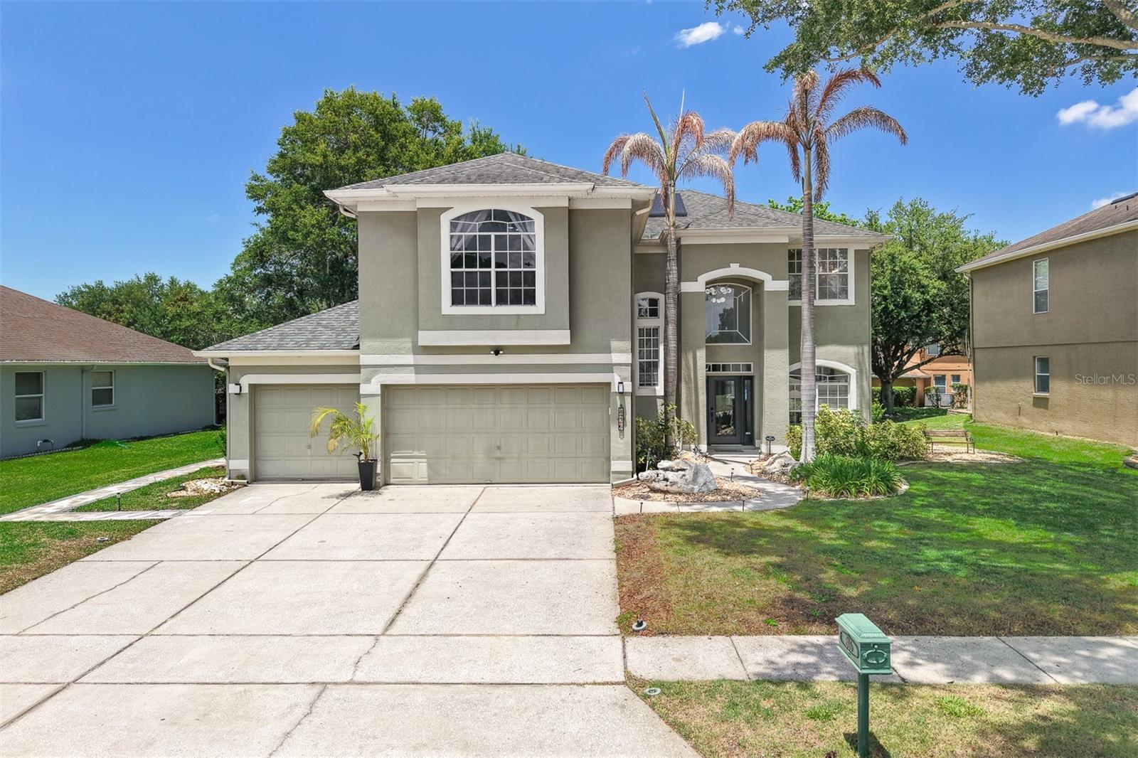 ADMIRAL POINTE - Residential