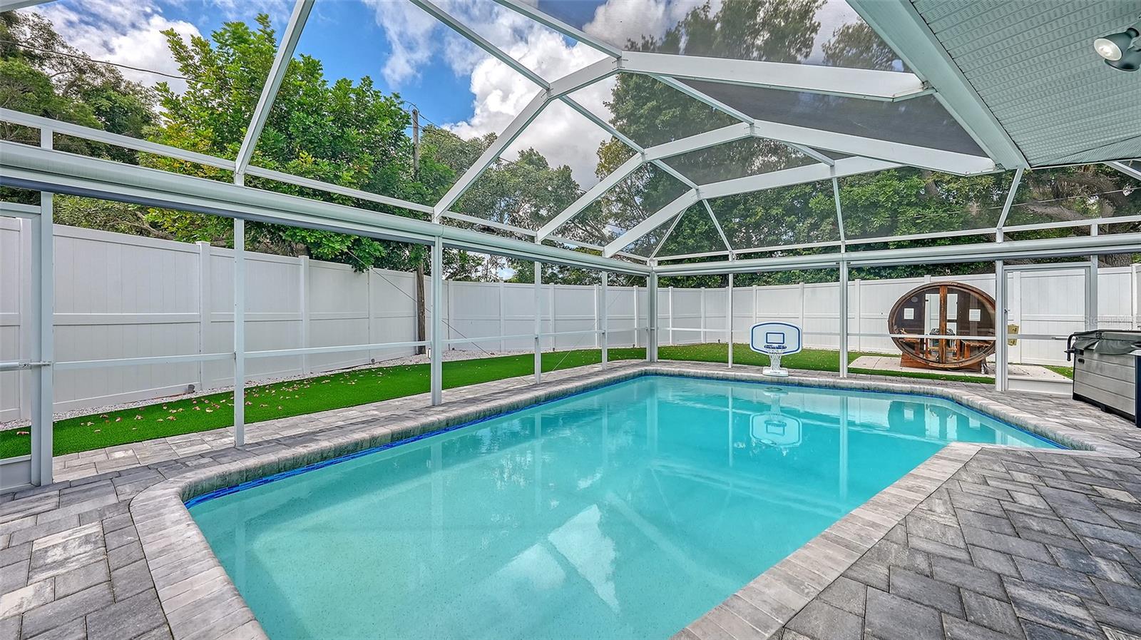 SOUTH GATE - Residential