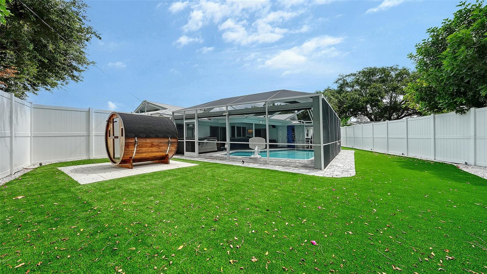 SOUTH GATE - Residential