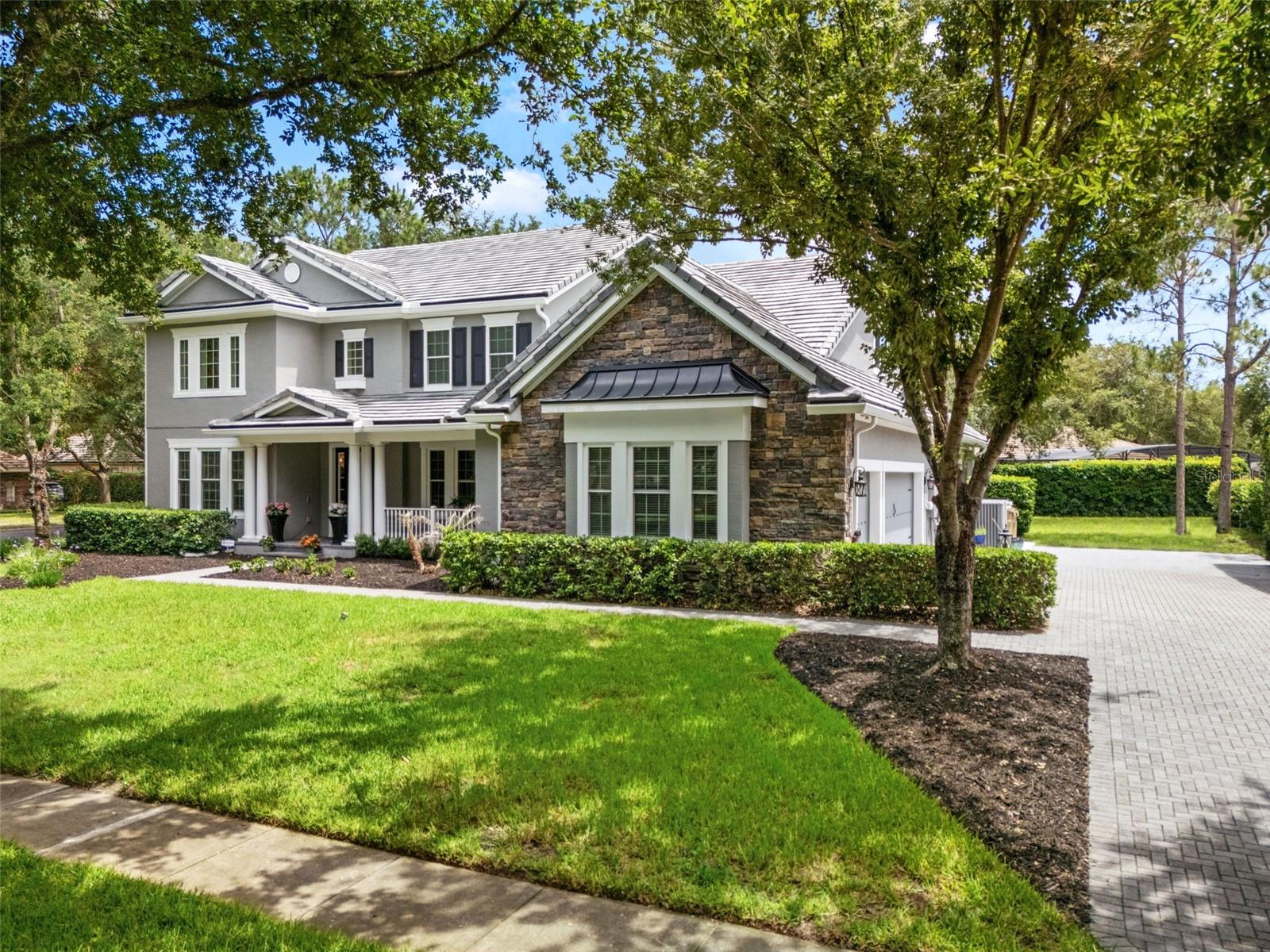HEATHROW COUNTRY ESTATE - Residential