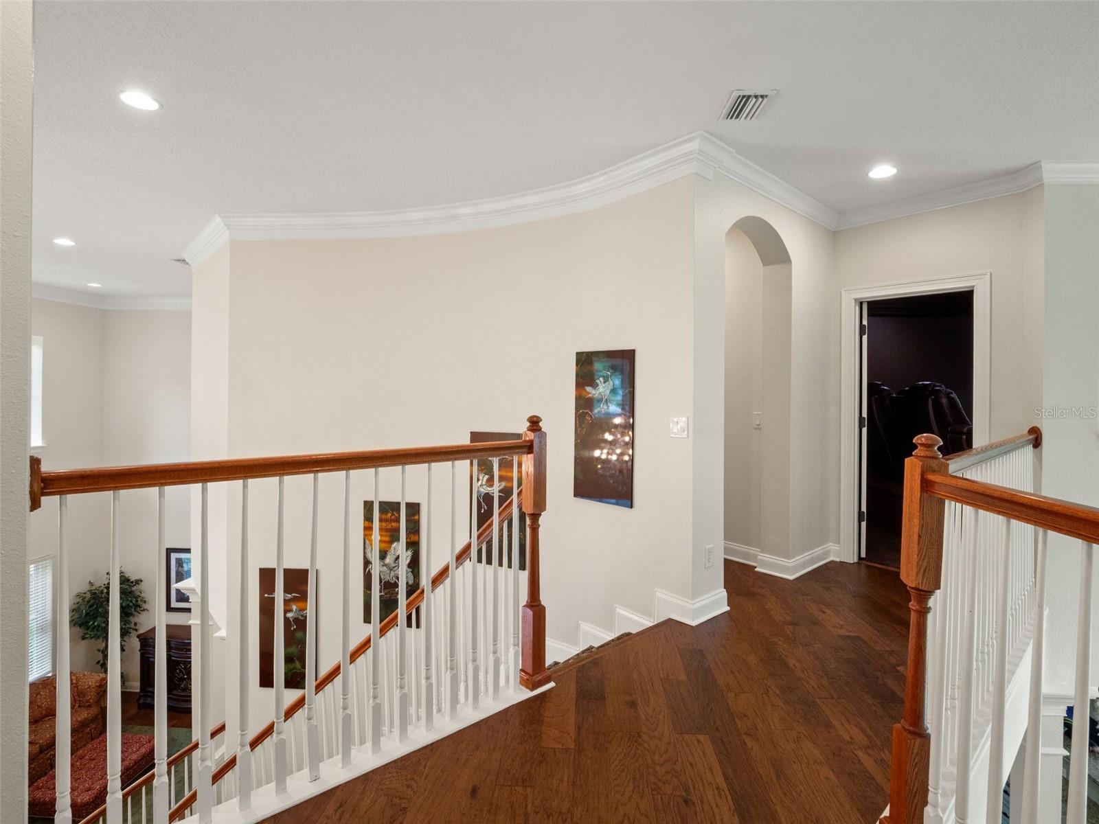 HEATHROW COUNTRY ESTATE - Residential