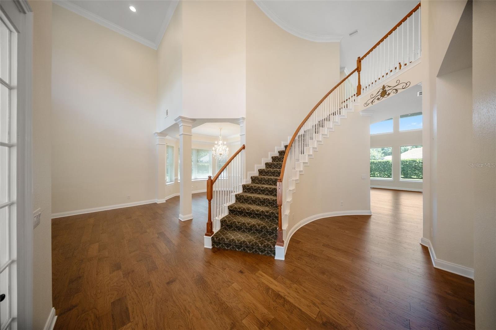 HEATHROW COUNTRY ESTATE - Residential