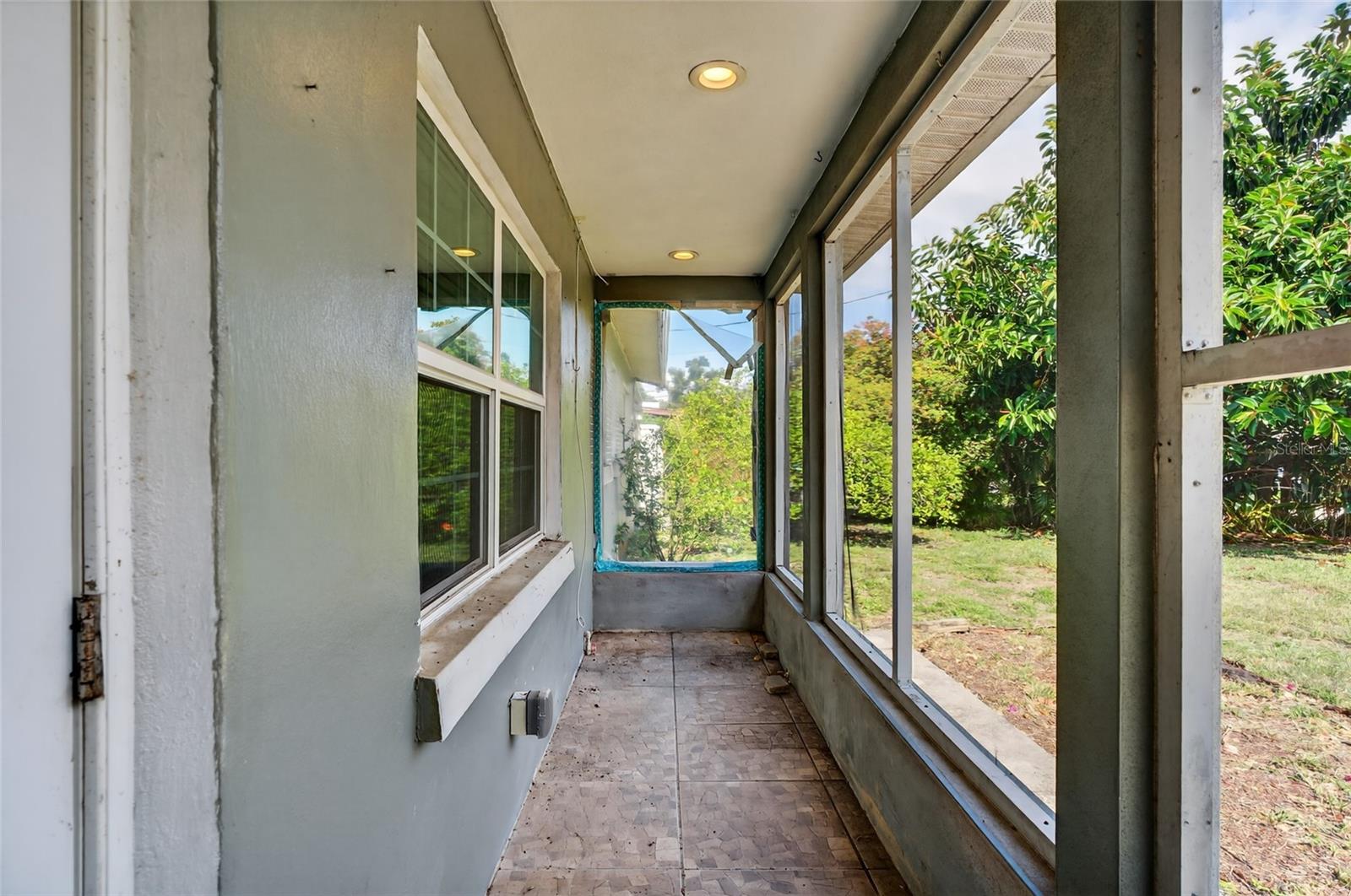 LANCASTER SHORES - Residential