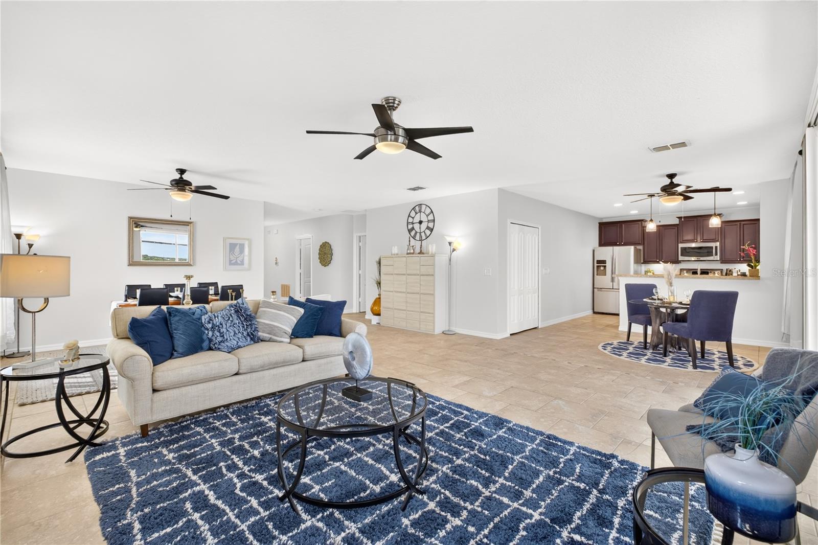 EAGLE POINTE PH I - Residential