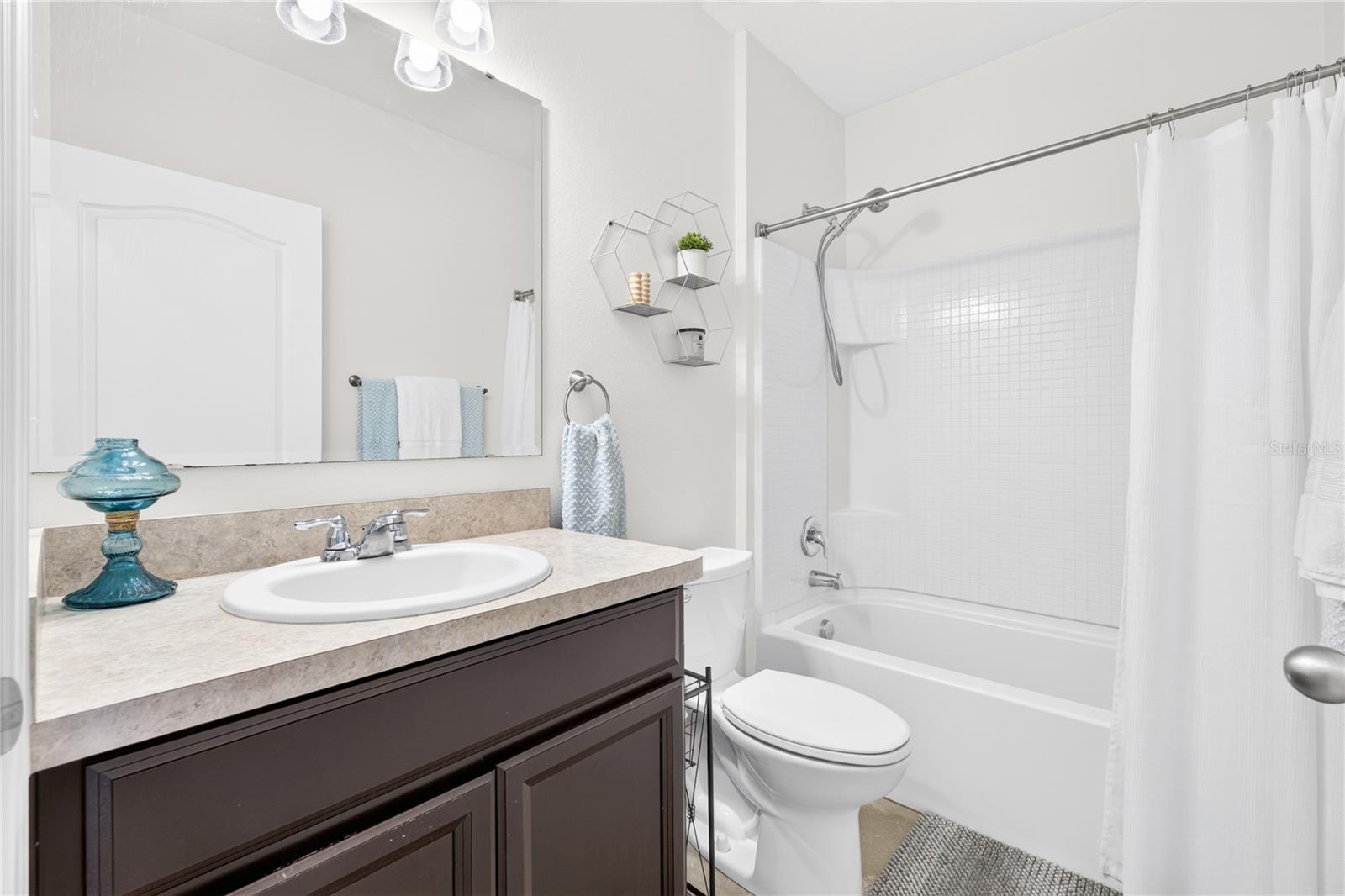 EAGLE POINTE PH I - Residential
