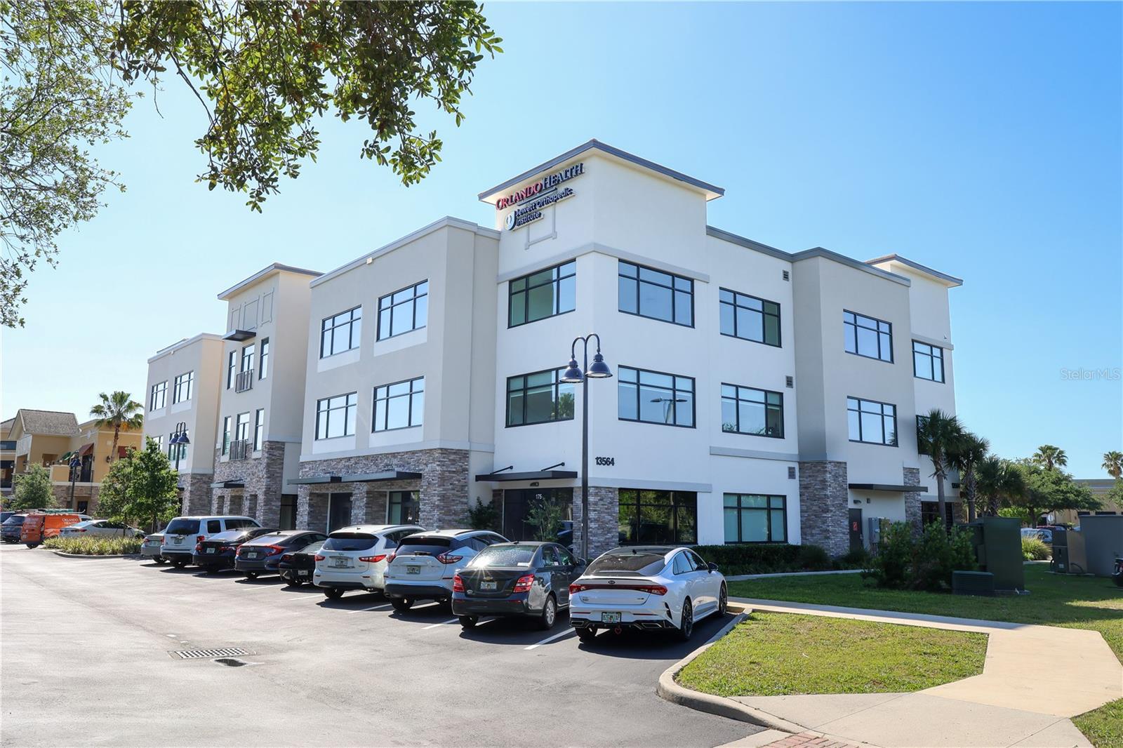 HUNTERS CREEK BUILDING O - Commercial Sale