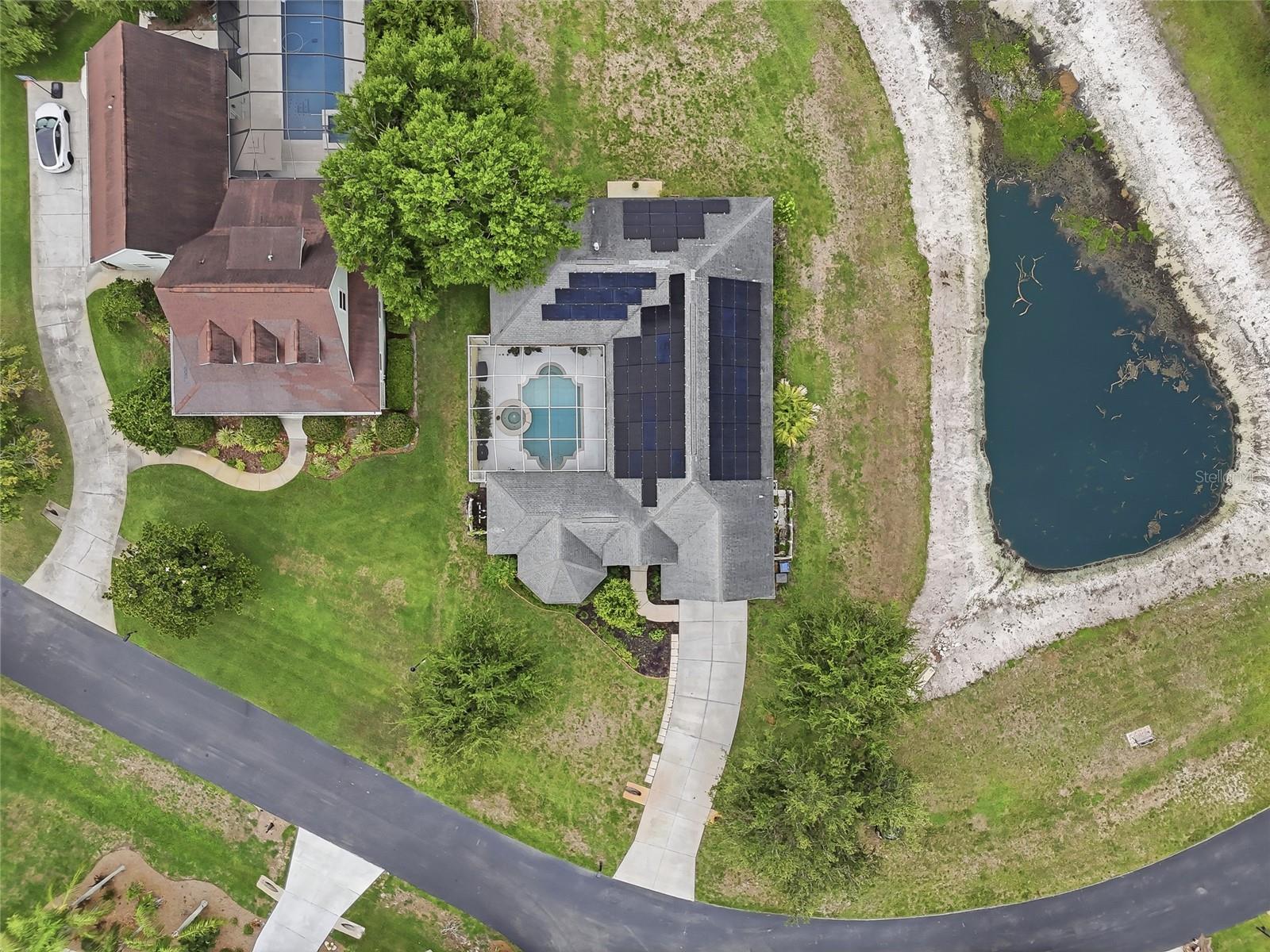 LINCOLNWOOD ESTATES - Residential