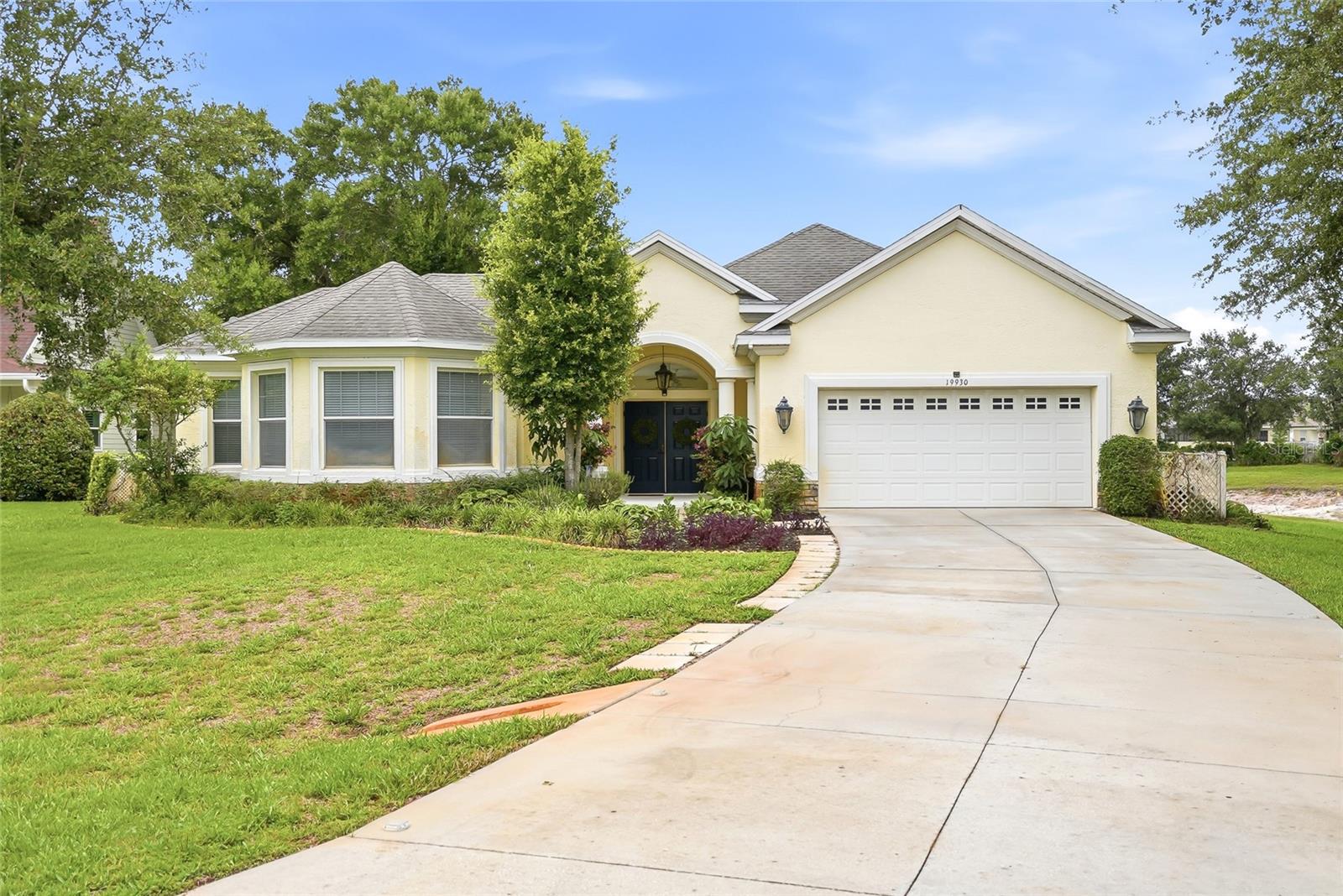 LINCOLNWOOD ESTATES - Residential
