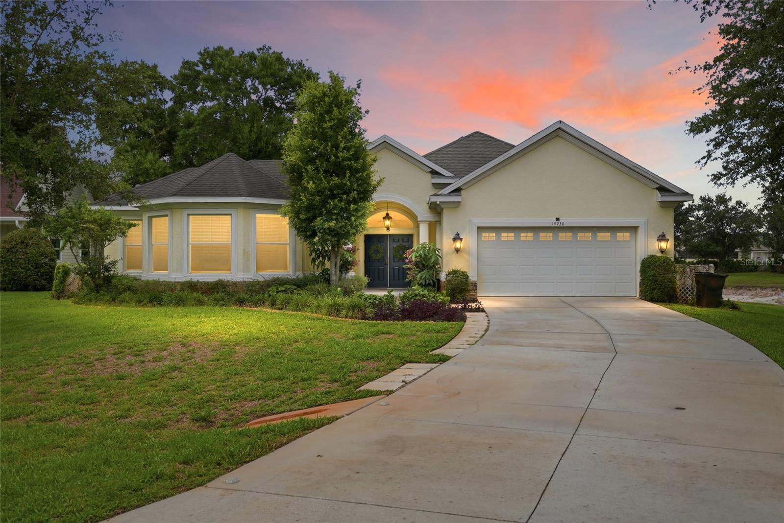 LINCOLNWOOD ESTATES - Residential