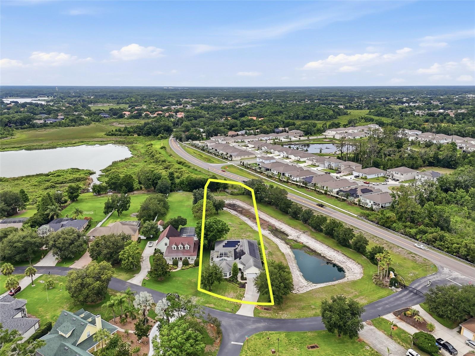 LINCOLNWOOD ESTATES - Residential