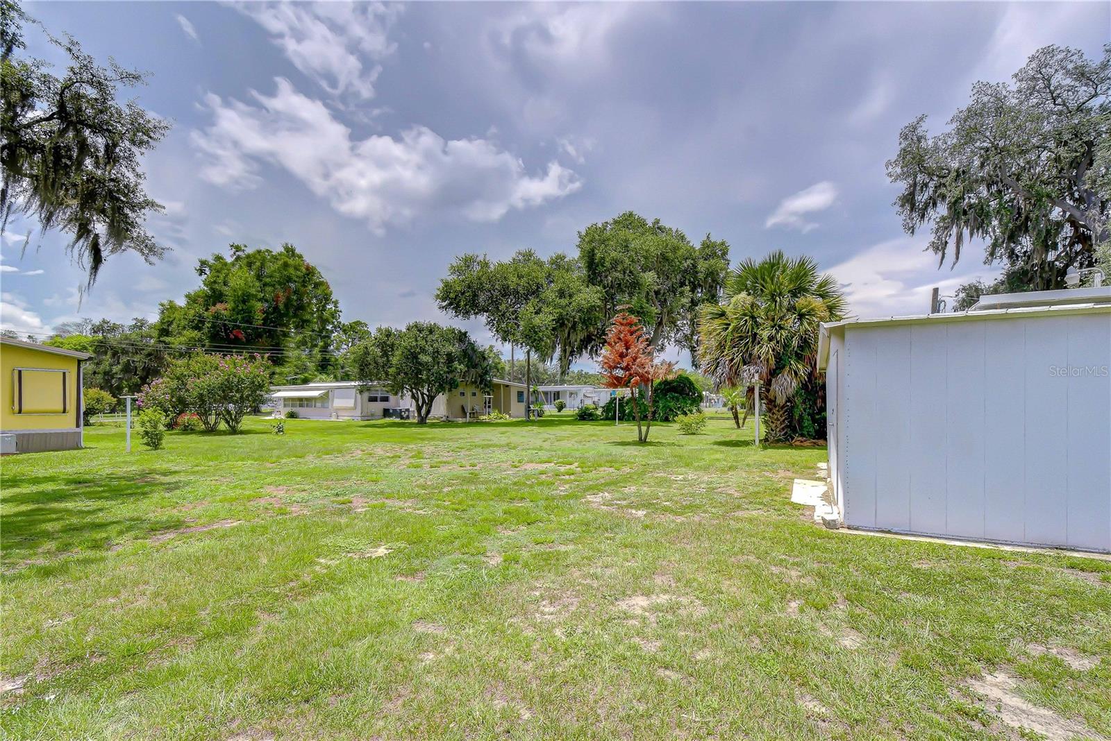 TROPICAL MOBILE PARK - Residential