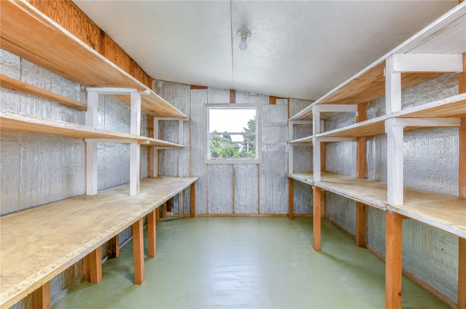 TROPICAL MOBILE PARK - Residential