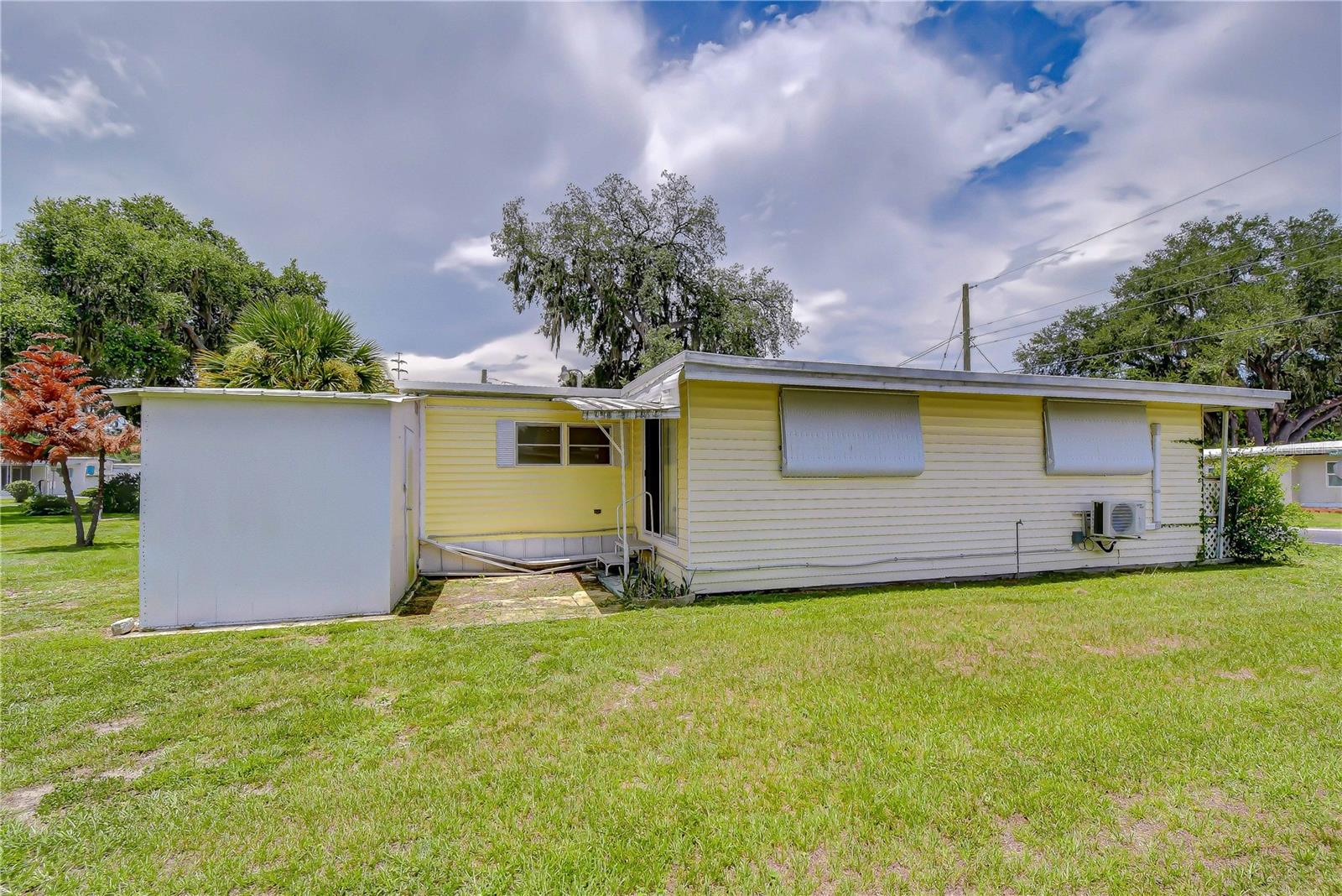 TROPICAL MOBILE PARK - Residential