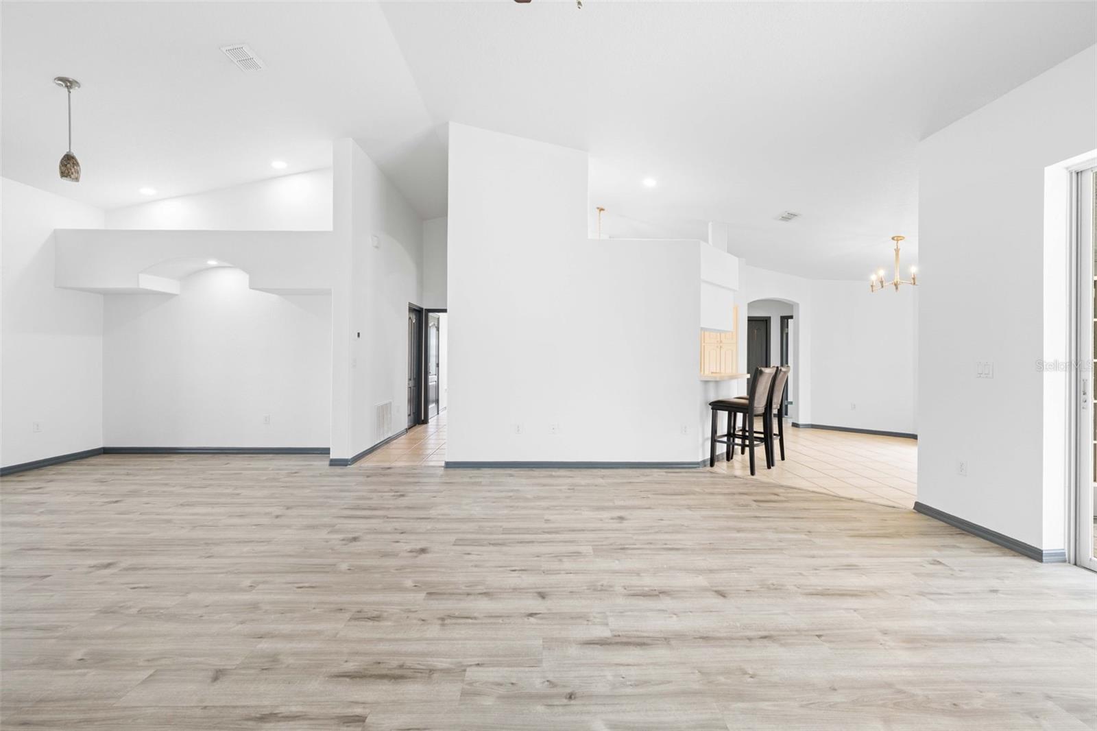 PRISTINE PLACE PH 2 - Residential