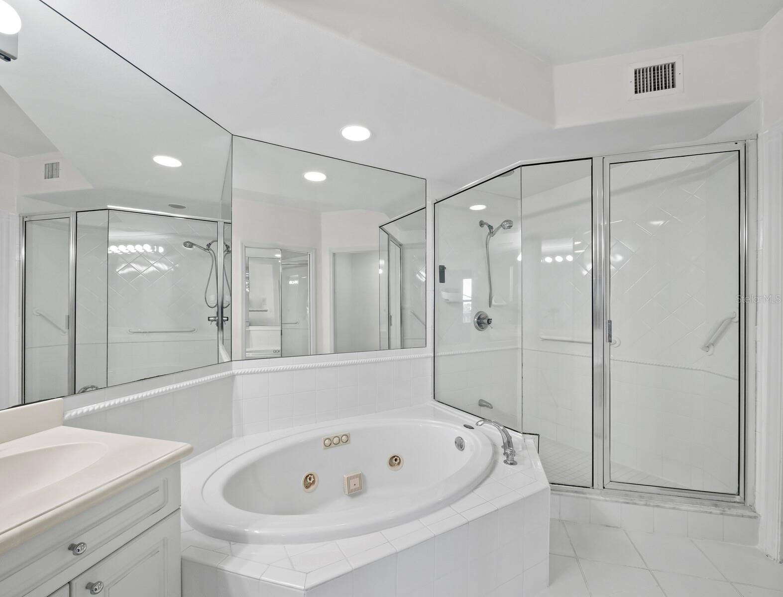 EAGLES POINT AT THE LANDINGS 2 - Residential