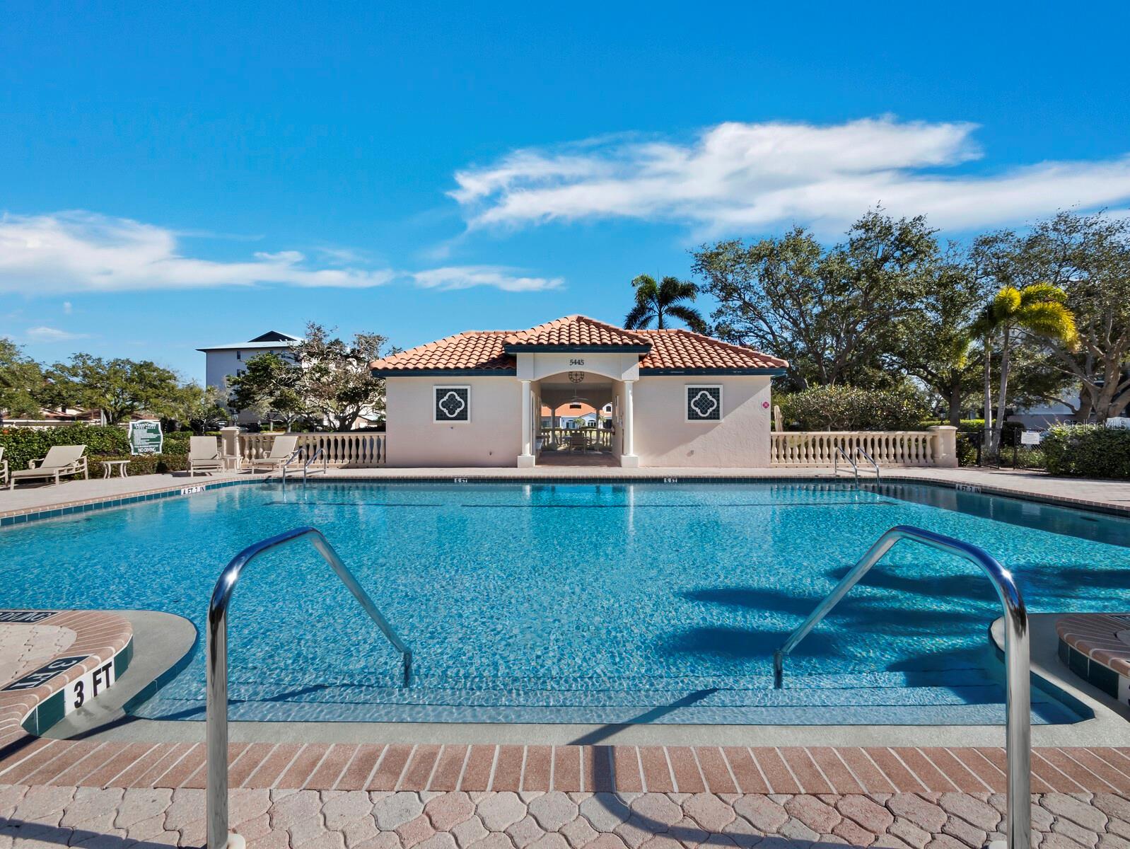 EAGLES POINT AT THE LANDINGS 2 - Residential